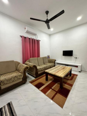 Aura Beach homestay Penarik